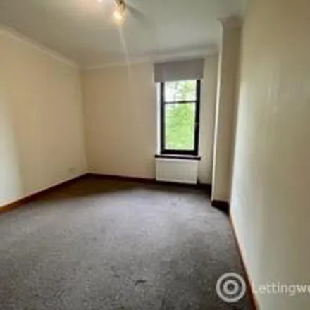 Rent this 3 bed apartment on Carsick Hill Road in Sheffield, S10 3LW