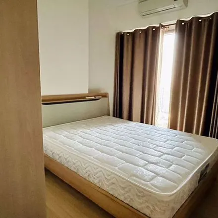 Rent this 1 bed apartment on unnamed road in Phra Khanong District, 10260