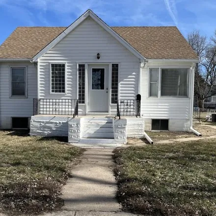 Buy this 2 bed house on 1145 West 11th Street in Hastings, NE 68901