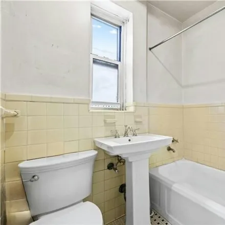 Image 9 - 60 Plaza Street East, New York, NY 11238, USA - Apartment for sale