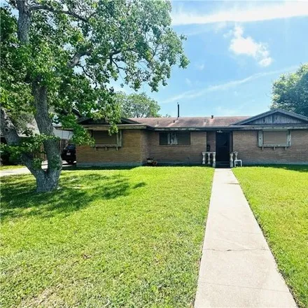 Buy this 4 bed house on 142 Carmel Drive in Portland, TX 78374