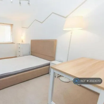 Image 7 - Sail House, Topsail Footbridge, Colchester, CO2 8XY, United Kingdom - Apartment for rent