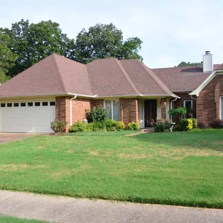 Buy this 3 bed house on 8683 Rhonda Circle South in Memphis, TN 38018