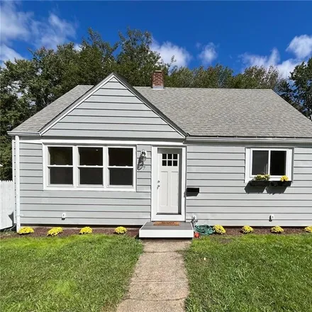Buy this 3 bed house on 7 Jefferson Avenue in Norwich, CT 06360