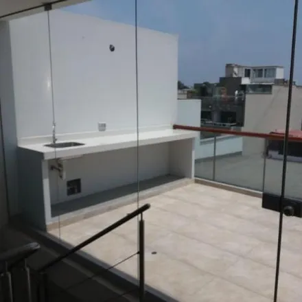Buy this 3 bed apartment on Jirón Los Manglares in Santiago de Surco, Lima Metropolitan Area 15038