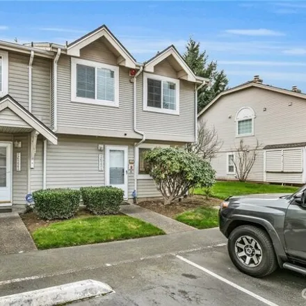 Buy this 3 bed condo on 26235 114th Lane Southeast in Kent, WA 98030