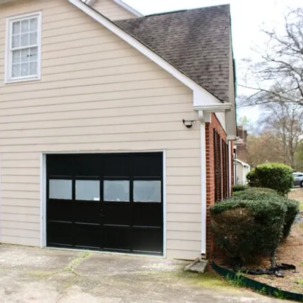 Image 3 - 10048 Point View Drive, Irondale, Clayton County, GA 30238, USA - House for sale