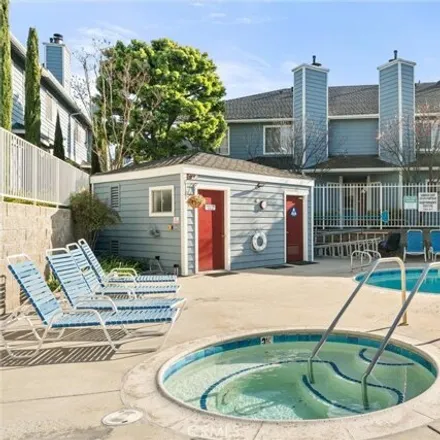 Image 9 - 26445 Frampton Avenue, Harbor Pines, Los Angeles, CA 90710, USA - House for sale