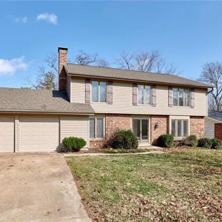 Image 3 - 15215 Golden Rain Drive, Chesterfield, MO 63017, USA - House for rent
