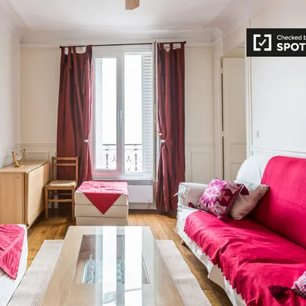 Image 3 - 11 Rue Nicolaï, 75012 Paris, France - Apartment for rent