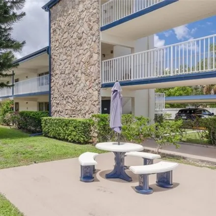 Image 2 - 6100 12th St S Apt 118, Saint Petersburg, Florida, 33705 - Condo for sale