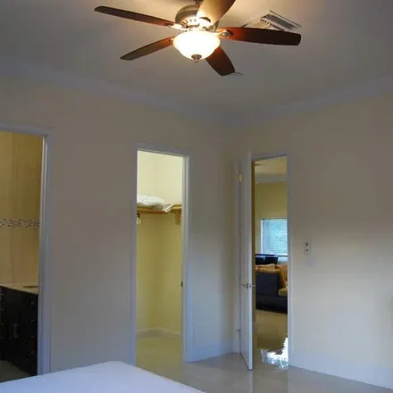 Rent this 2 bed house on Freeport in Queen's Highway, City of Freeport