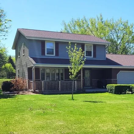 Buy this 4 bed house on 204 Karin Drive in North Prairie, Waukesha County