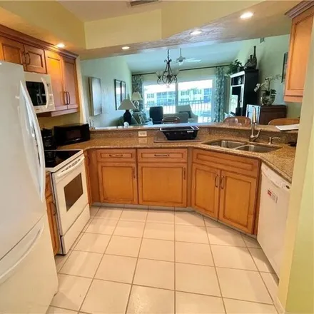Image 5 - 2138 West Crown Pointe Boulevard, Collier County, FL 34112, USA - Condo for rent
