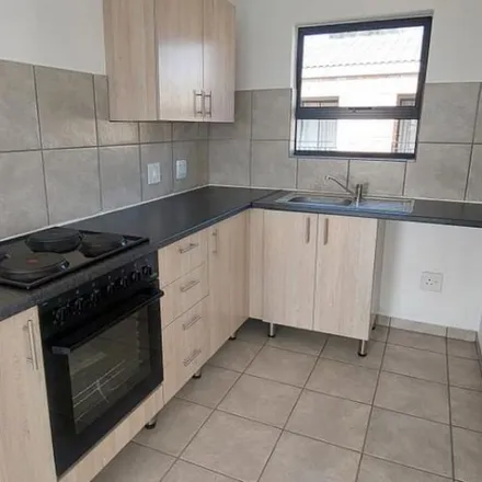 Image 5 - Water Boatman Street, Ekurhuleni Ward 53, Gauteng, 1454, South Africa - Townhouse for rent