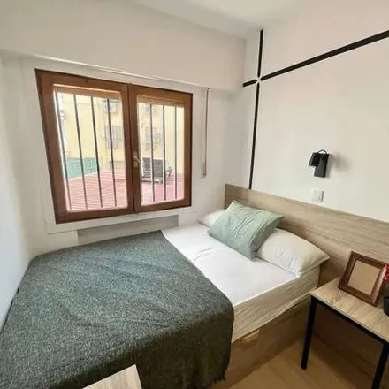 Rent this 6 bed apartment on Hospital Central de la Defensa Gómez Ulla. in Calle del Doctor Urquiola, 28047 Madrid