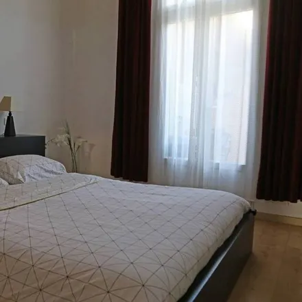 Rent this 3 bed apartment on 34200 Sète