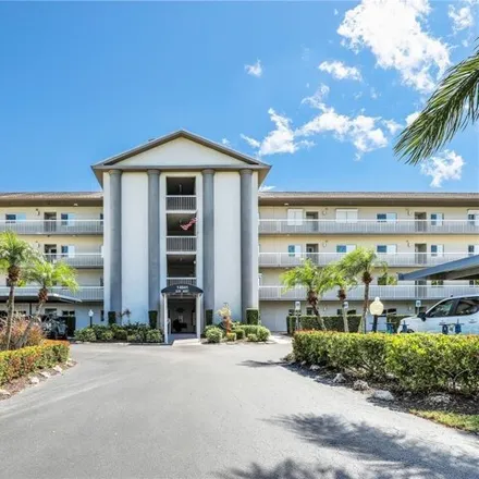 Buy this 2 bed condo on Golfview Golf and Racquet Club in 14849 Hole in 1 Circle, Fort Myers Beach