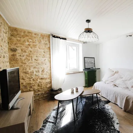 Rent this 2 bed house on 27640 Villiers-en-Désœuvre