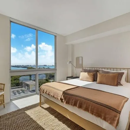 Image 1 - Miami, FL - Condo for rent