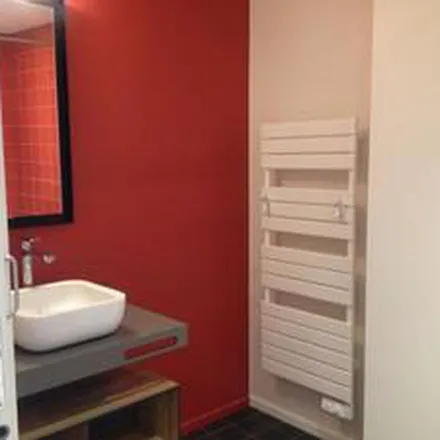 Rent this 2 bed apartment on 8 Rue Ogée in 44000 Nantes, France