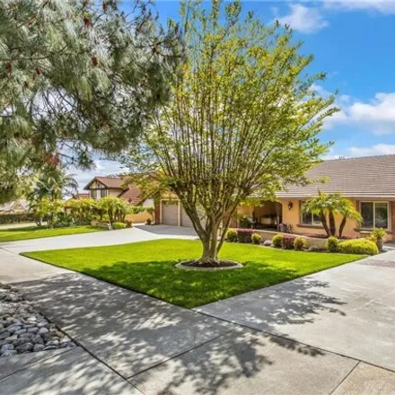 Image 3 - 2285 Campus Avenue, Upland, CA 91784, USA - House for sale