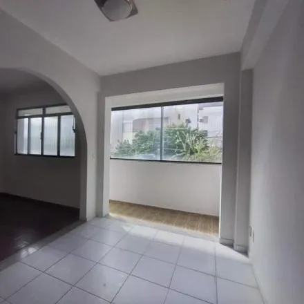 Rent this 3 bed apartment on Rua Paraíba in Centro, Divinópolis - MG