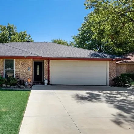 Buy this 3 bed house on 623 Heritage Hill Drive in Forney, TX 75126