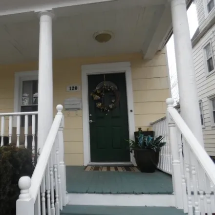 Image 2 - 122 Walnut Street, Bloomfield, NJ 07003, USA - House for sale