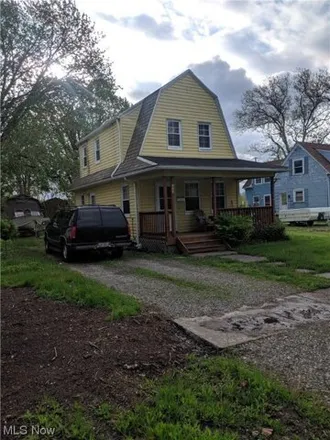 Buy this 2 bed house on 383 Alexander Avenue in Lorain, OH 44052