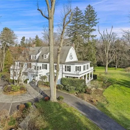 Buy this 6 bed house on 4 Sherbrooke Road in Murray Hill, Village of Scarsdale