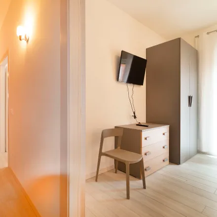 Image 8 - Piazza Renato Simoni, 39, 37122 Verona VR, Italy - Apartment for rent