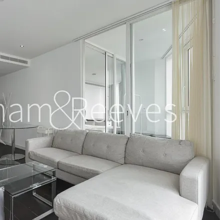 Image 1 - Sky Gardens, 22 Wyvil Road, London, SW8 2ST, United Kingdom - Apartment for rent