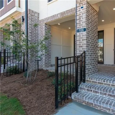 Image 2 - North Point Drive, Alpharetta, GA 30009, USA - House for sale