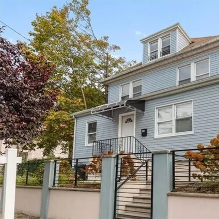 Image 1 - 16 Lamartine Terrace, Glenwood, City of Yonkers, NY 10701, USA - House for sale