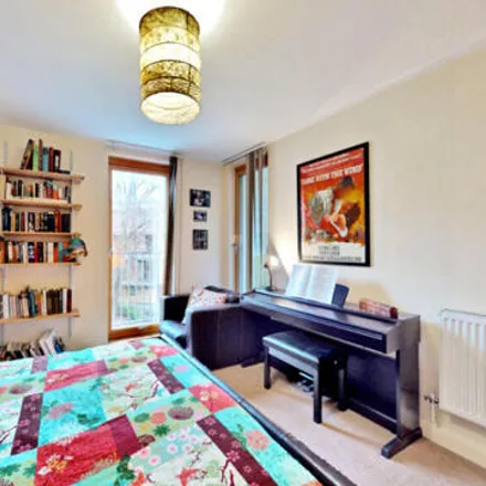 Image 7 - Oberon Court, Katherine Road, London, E6 1BU, United Kingdom - Apartment for sale