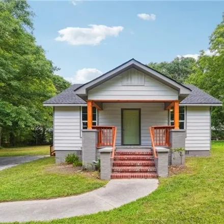 Buy this 3 bed house on 32 Bell St in Temple, Georgia