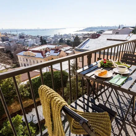 Rent this 3 bed apartment on Solera Winery in Yeni Çarşı Caddesi 44, 34433 Beyoğlu