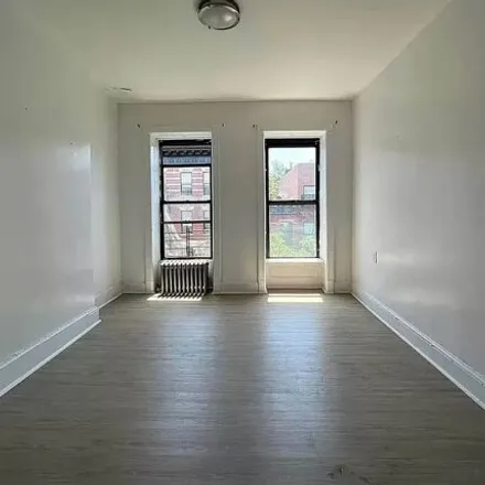 Image 2 - 169 East 105th Street, New York, NY 10029, USA - Apartment for rent
