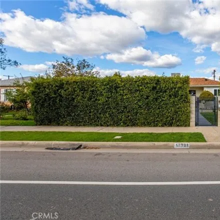 Image 2 - Alley 80821, Los Angeles, CA 91335, USA - House for sale