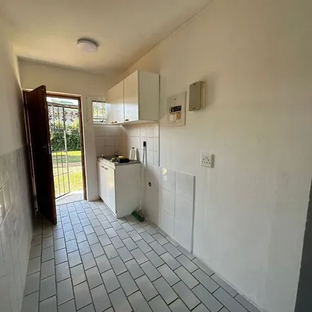 Image 3 - Pirow Street, Nelson Mandela Bay Ward 53, Despatch, 6219, South Africa - Apartment for rent