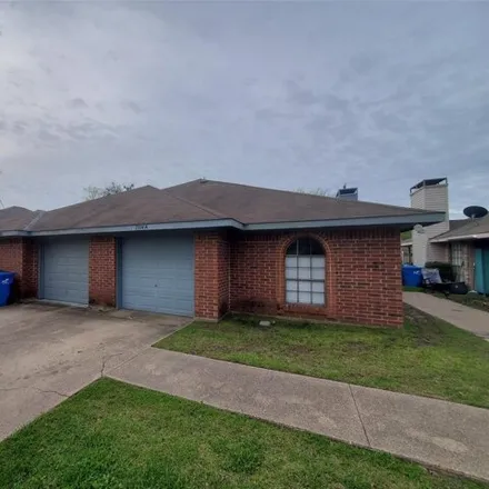 Image 2 - 7398 Amherst Drive, Rowlett, TX 75088, USA - House for rent