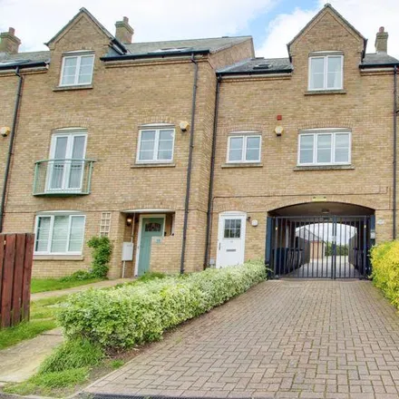 Rent this 2 bed townhouse on Coneygeare Court in St. Neots, PE19 2UL