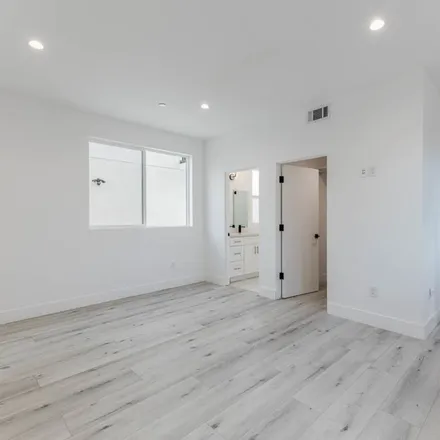 Image 4 - Beachwood Drive, Los Angeles, CA 90038, USA - Apartment for rent