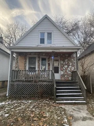 Buy this 4 bed house on 12130 South Lowe Avenue in Chicago, IL 60628