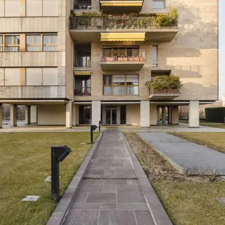Image 4 - Via Erasmo Da Rotterdam, 20141 Milan MI, Italy - Apartment for rent