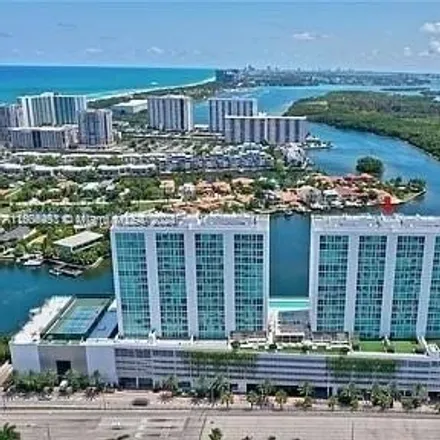 Rent this 4 bed condo on 400 Sunny Isles Blvd Apt 2004 in Florida, 33160