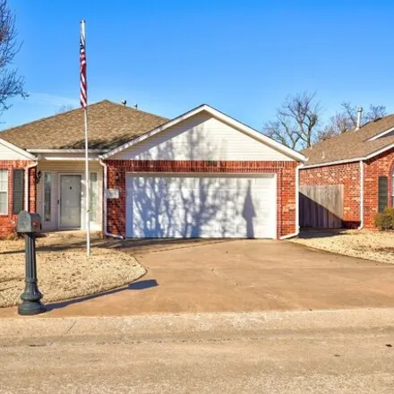 Image 3 - Bradford Place, Midwest City, OK 73130, USA - House for sale