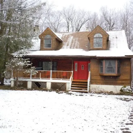 Rent this 3 bed house on unnamed road in Dreher Township, PA 18445