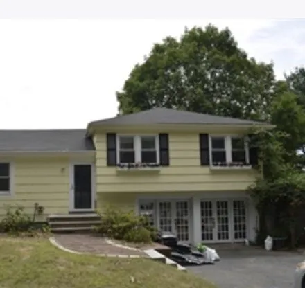 Rent this 3 bed house on 495 Everett St in Westwood, Massachusetts